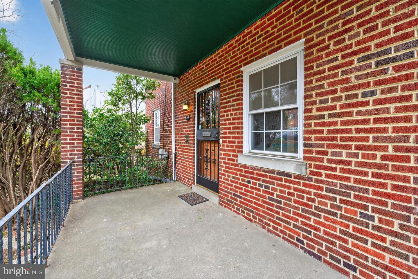 3701 CAMDEN ST SE, WASHINGTON, District Of Columbia 20020, 3 Bedrooms Bedrooms, 15 Rooms Rooms,3 BathroomsBathrooms,Residential,For sale,3701 CAMDEN ST SE,DCDC2233118 MLS # DCDC2233118