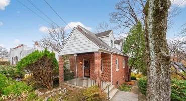 3701 CAMDEN ST SE, WASHINGTON, District Of Columbia 20020, 3 Bedrooms Bedrooms, 15 Rooms Rooms,3 BathroomsBathrooms,Residential,For sale,3701 CAMDEN ST SE,DCDC2233118 MLS # DCDC2233118