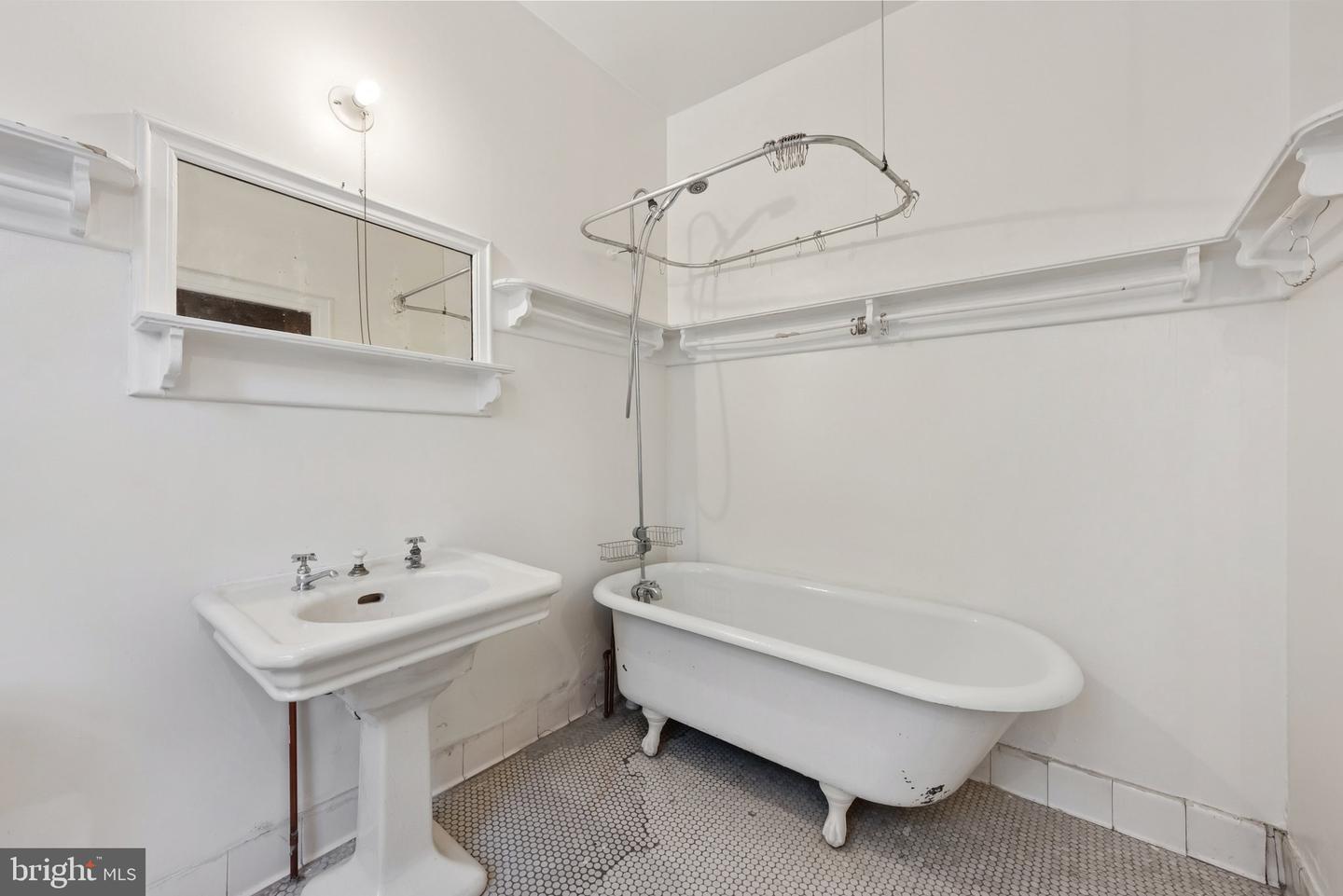 1725 17TH ST NW #102, WASHINGTON, District Of Columbia 20009, ,1 BathroomBathrooms,Residential,For sale,1725 17TH ST NW #102,DCDC2222210 MLS # DCDC2222210 1725 17TH ST NW #102, WASHINGTON, District Of Columbia 20009, ,1 BathroomBathrooms,Residential,For sale,1725 17TH ST NW #102,DCDC2222210 MLS # DCDC2222210