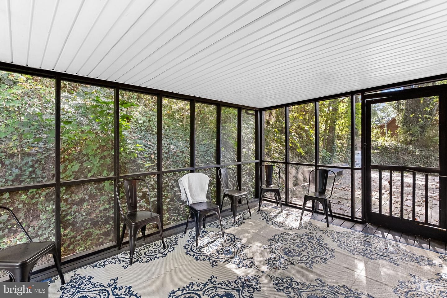 862 CARRIER DR, STRASBURG, Virginia 22657, 3 Bedrooms Bedrooms, ,2 BathroomsBathrooms,Residential,For sale,862 CARRIER DR,VASH2012694 MLS # VASH2012694