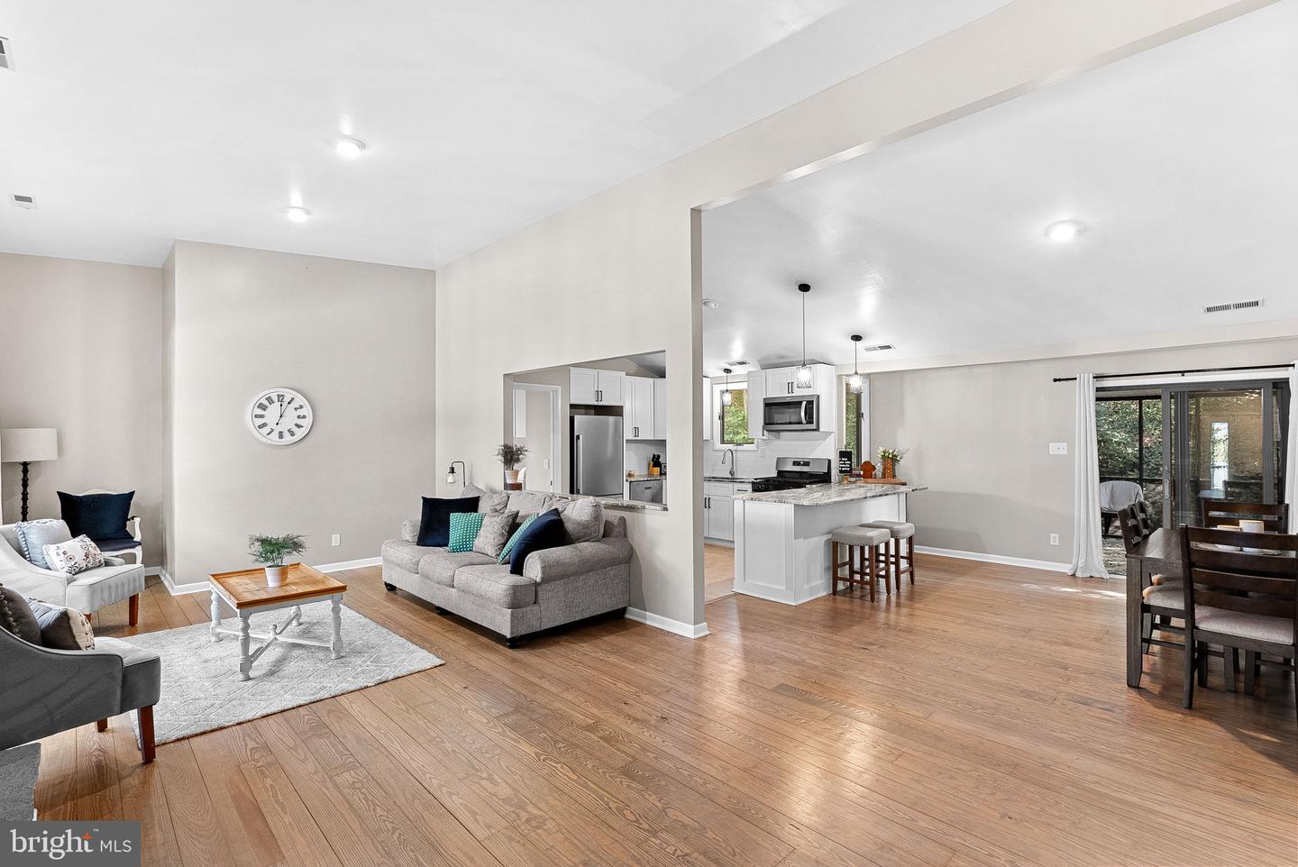 862 CARRIER DR, STRASBURG, Virginia 22657, 3 Bedrooms Bedrooms, ,2 BathroomsBathrooms,Residential,For sale,862 CARRIER DR,VASH2012694 MLS # VASH2012694