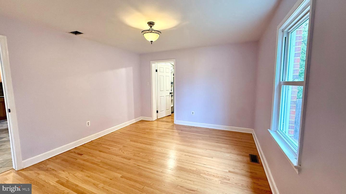 2250 ROOSEVELT BLVD, WINCHESTER, Virginia 22601, 6 Bedrooms Bedrooms, ,3 BathroomsBathrooms,Residential,For sale,2250 ROOSEVELT BLVD,VAWI2009326 MLS # VAWI2009326