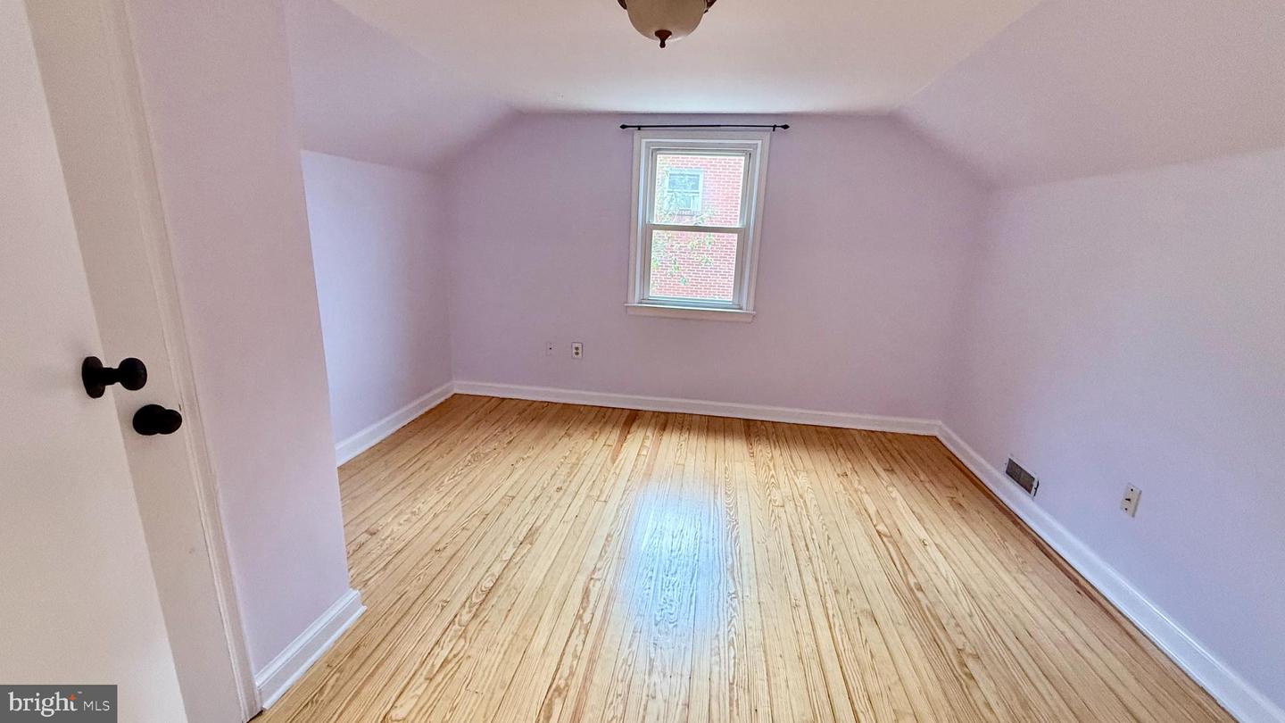 2250 ROOSEVELT BLVD, WINCHESTER, Virginia 22601, 6 Bedrooms Bedrooms, ,3 BathroomsBathrooms,Residential,For sale,2250 ROOSEVELT BLVD,VAWI2009326 MLS # VAWI2009326