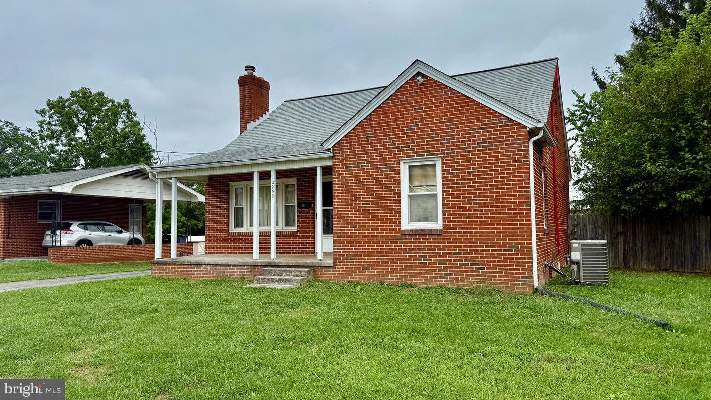 2250 ROOSEVELT BLVD, WINCHESTER, Virginia 22601, 6 Bedrooms Bedrooms, ,3 BathroomsBathrooms,Residential,For sale,2250 ROOSEVELT BLVD,VAWI2009326 MLS # VAWI2009326