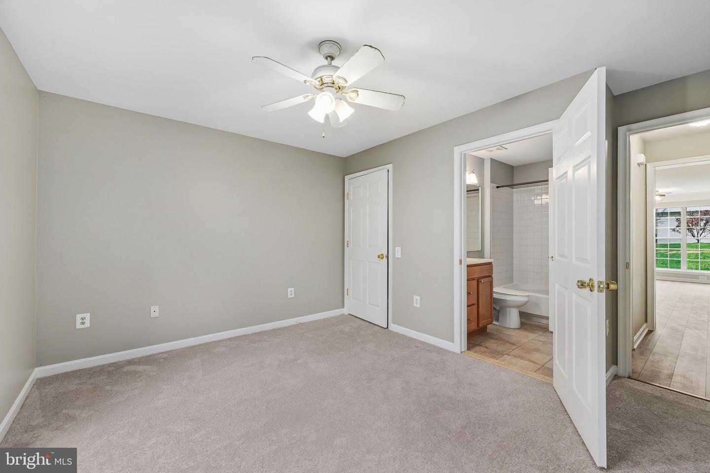 21845 BALDWIN SQ #101, STERLING, Virginia 20164, 2 Bedrooms Bedrooms, ,2 BathroomsBathrooms,Residential,For sale,21845 BALDWIN SQ #101,VALO2111302 MLS # VALO2111302 21845 BALDWIN SQ #101, STERLING, Virginia 20164, 2 Bedrooms Bedrooms, ,2 BathroomsBathrooms,Residential,For sale,21845 BALDWIN SQ #101,VALO2111302 MLS # VALO2111302