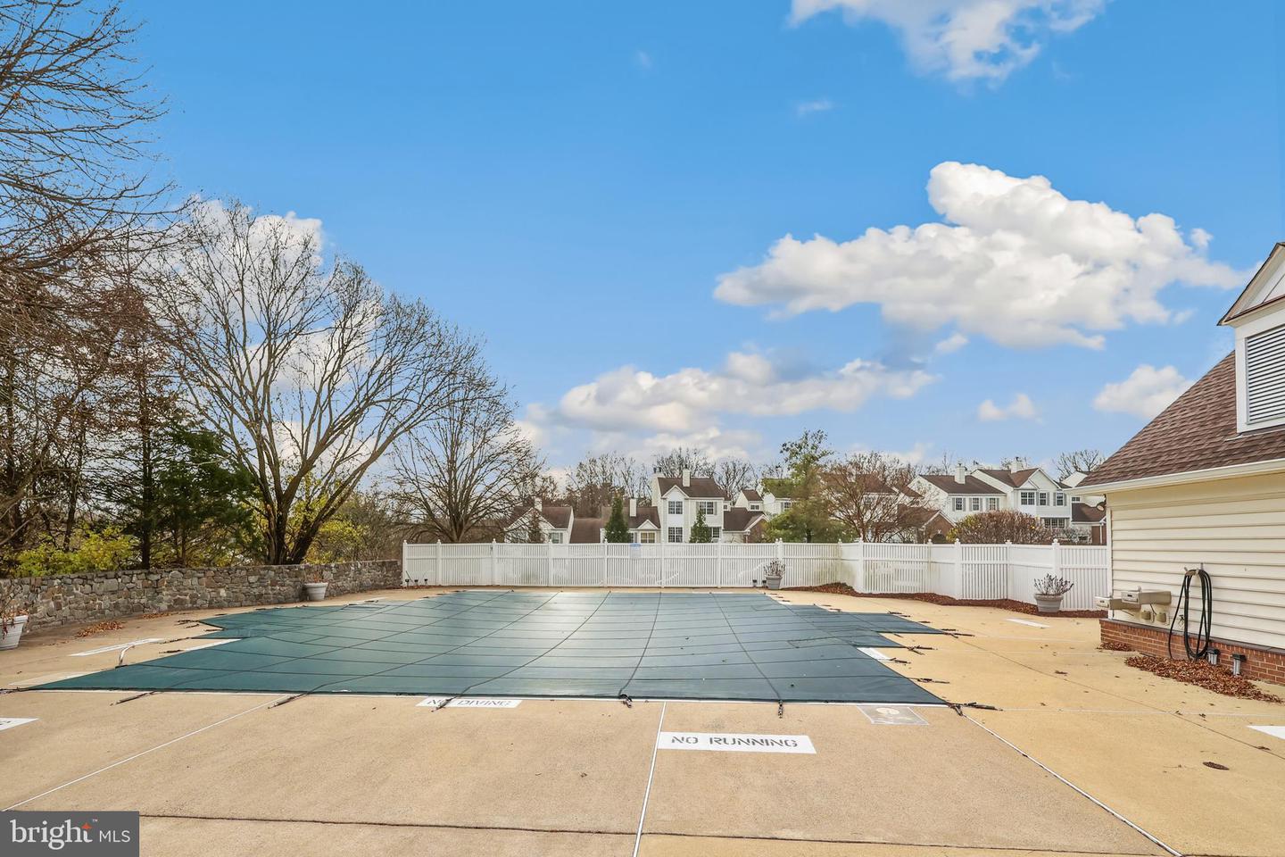 21845 BALDWIN SQ #101, STERLING, Virginia 20164, 2 Bedrooms Bedrooms, ,2 BathroomsBathrooms,Residential,For sale,21845 BALDWIN SQ #101,VALO2111302 MLS # VALO2111302 21845 BALDWIN SQ #101, STERLING, Virginia 20164, 2 Bedrooms Bedrooms, ,2 BathroomsBathrooms,Residential,For sale,21845 BALDWIN SQ #101,VALO2111302 MLS # VALO2111302