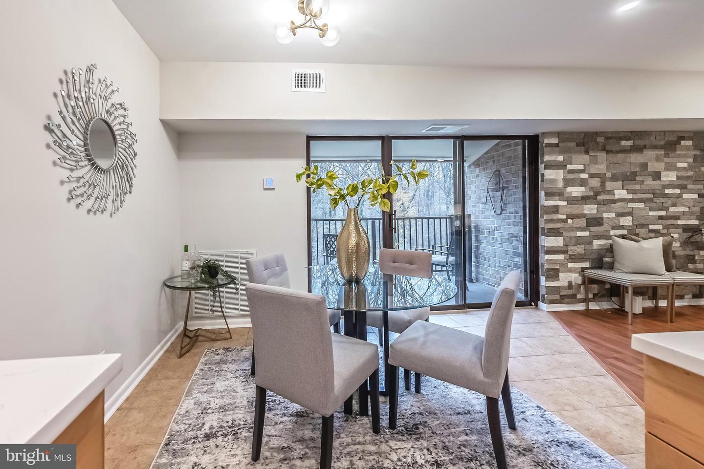 11657 STONEVIEW SQ #97/22C, RESTON, Virginia 20191, 3 Bedrooms Bedrooms, ,2 BathroomsBathrooms,Residential,For sale,11657 STONEVIEW SQ #97/22C,VAFX2279736 MLS # VAFX2279736 11657 STONEVIEW SQ #97/22C, RESTON, Virginia 20191, 3 Bedrooms Bedrooms, ,2 BathroomsBathrooms,Residential,For sale,11657 STONEVIEW SQ #97/22C,VAFX2279736 MLS # VAFX2279736