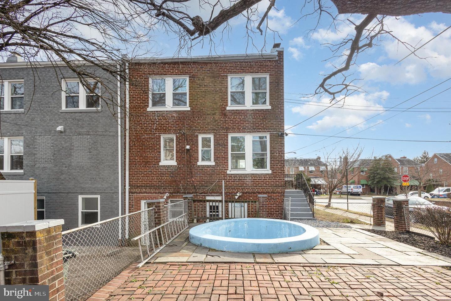 711 QUACKENBOS ST NW, WASHINGTON, District Of Columbia 20011, 3 Bedrooms Bedrooms, 6 Rooms Rooms,2 BathroomsBathrooms,Residential,For sale,711 QUACKENBOS ST NW,DCDC2232458 MLS # DCDC2232458