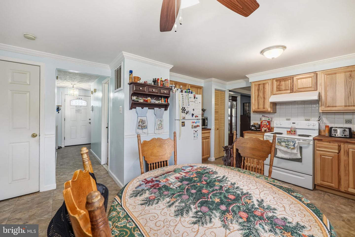 6905 RUNNYMEDE TRL, FREDERICKSBURG, Virginia 22407, 3 Bedrooms Bedrooms, 12 Rooms Rooms,3 BathroomsBathrooms,Residential,For sale,6905 RUNNYMEDE TRL,VASP2037820 MLS # VASP2037820