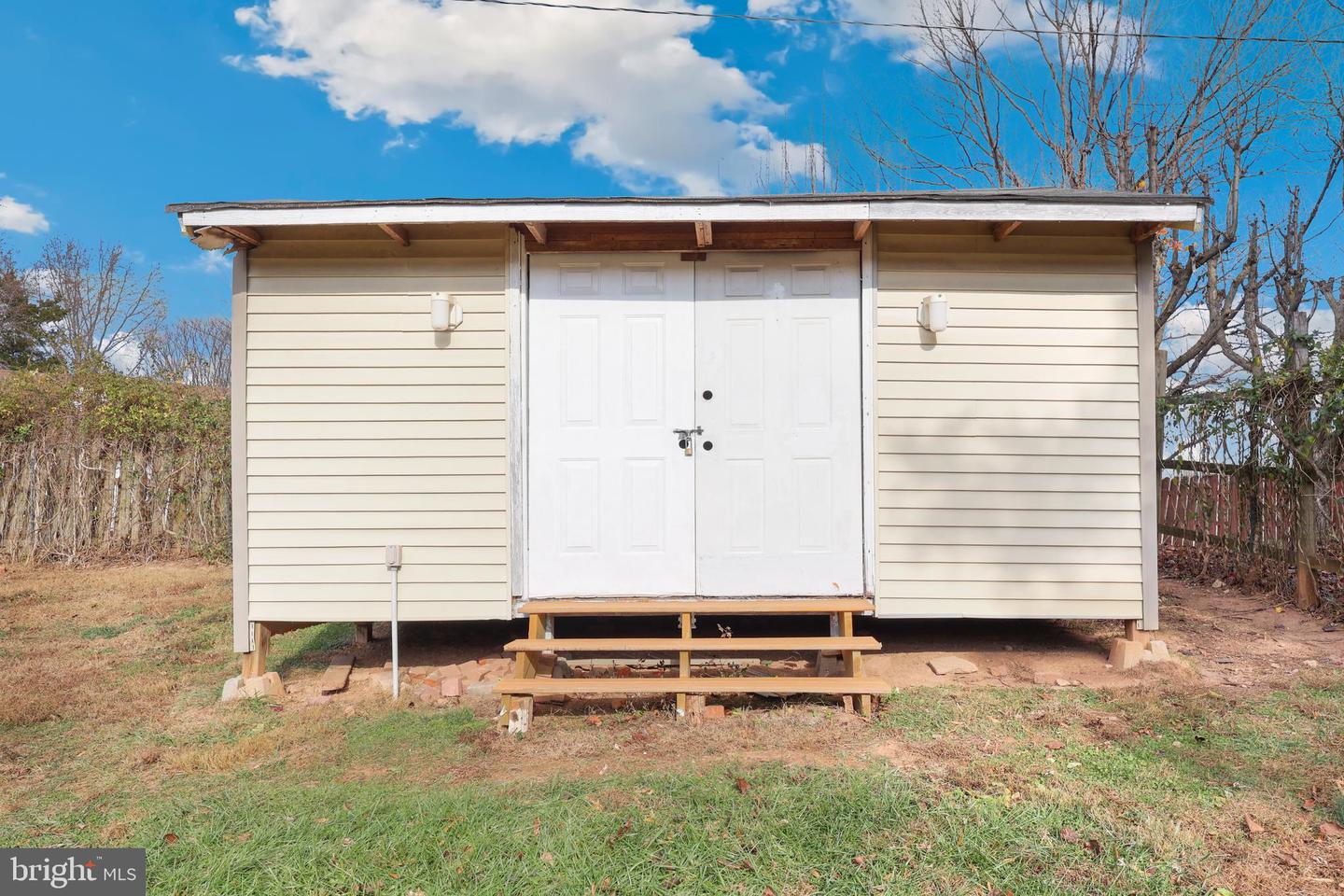 6905 RUNNYMEDE TRL, FREDERICKSBURG, Virginia 22407, 3 Bedrooms Bedrooms, 12 Rooms Rooms,3 BathroomsBathrooms,Residential,For sale,6905 RUNNYMEDE TRL,VASP2037820 MLS # VASP2037820