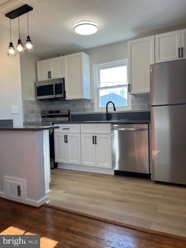 2226 MARY BALDWIN DR, ALEXANDRIA, Virginia 22307, 3 Bedrooms Bedrooms, ,3 BathroomsBathrooms,Residential,For sale,2226 MARY BALDWIN DR,VAFX2280612 MLS # VAFX2280612