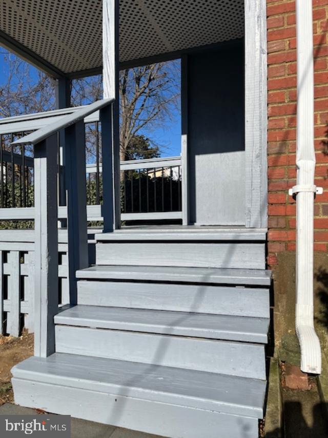 2226 MARY BALDWIN DR, ALEXANDRIA, Virginia 22307, 3 Bedrooms Bedrooms, ,3 BathroomsBathrooms,Residential,For sale,2226 MARY BALDWIN DR,VAFX2280612 MLS # VAFX2280612