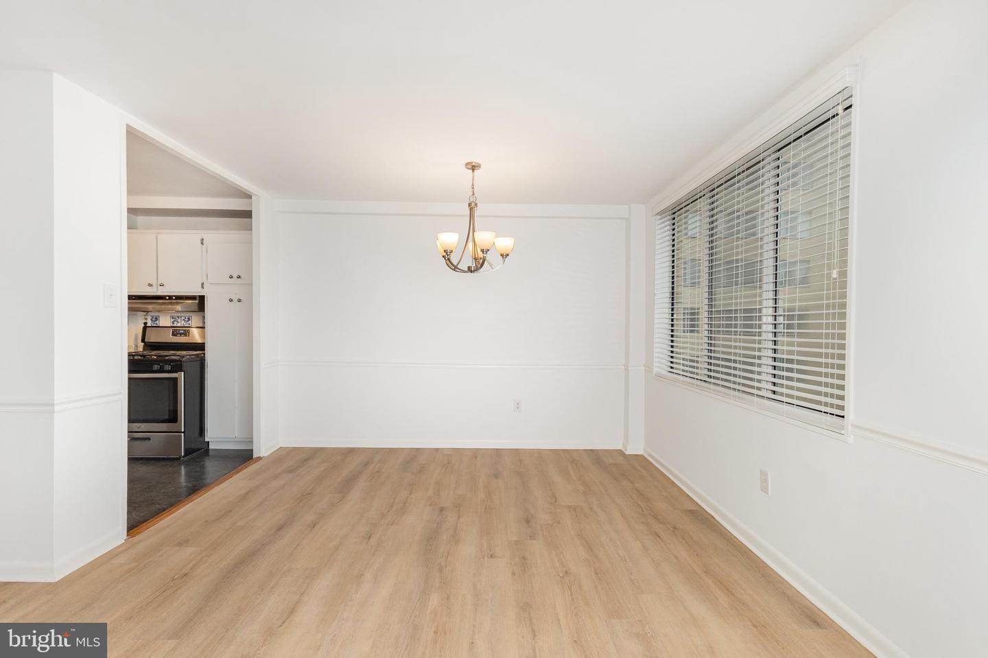 6641 WAKEFIELD DR #317, ALEXANDRIA, Virginia 22307, 2 Bedrooms Bedrooms, ,1 BathroomBathrooms,Residential,For sale,6641 WAKEFIELD DR #317,VAFX2280640 MLS # VAFX2280640