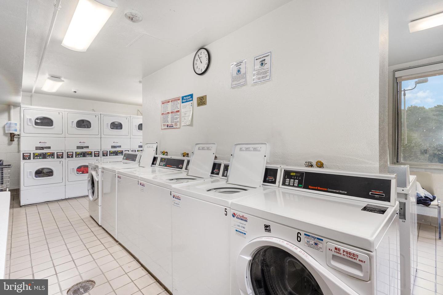 6641 WAKEFIELD DR #317, ALEXANDRIA, Virginia 22307, 2 Bedrooms Bedrooms, ,1 BathroomBathrooms,Residential,For sale,6641 WAKEFIELD DR #317,VAFX2280640 MLS # VAFX2280640