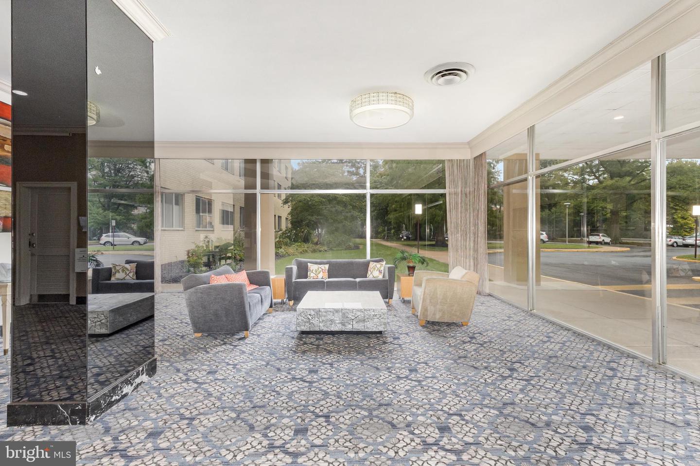 6641 WAKEFIELD DR #317, ALEXANDRIA, Virginia 22307, 2 Bedrooms Bedrooms, ,1 BathroomBathrooms,Residential,For sale,6641 WAKEFIELD DR #317,VAFX2280640 MLS # VAFX2280640