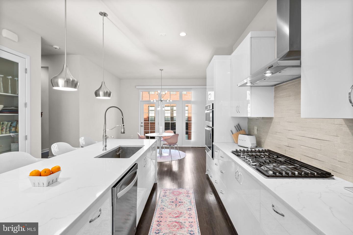 7509 SAWYER FARM WAY #2002, MCLEAN, Virginia 22102, 4 Bedrooms Bedrooms, ,3 BathroomsBathrooms,Residential,For sale,7509 SAWYER FARM WAY #2002,VAFX2280644 MLS # VAFX2280644