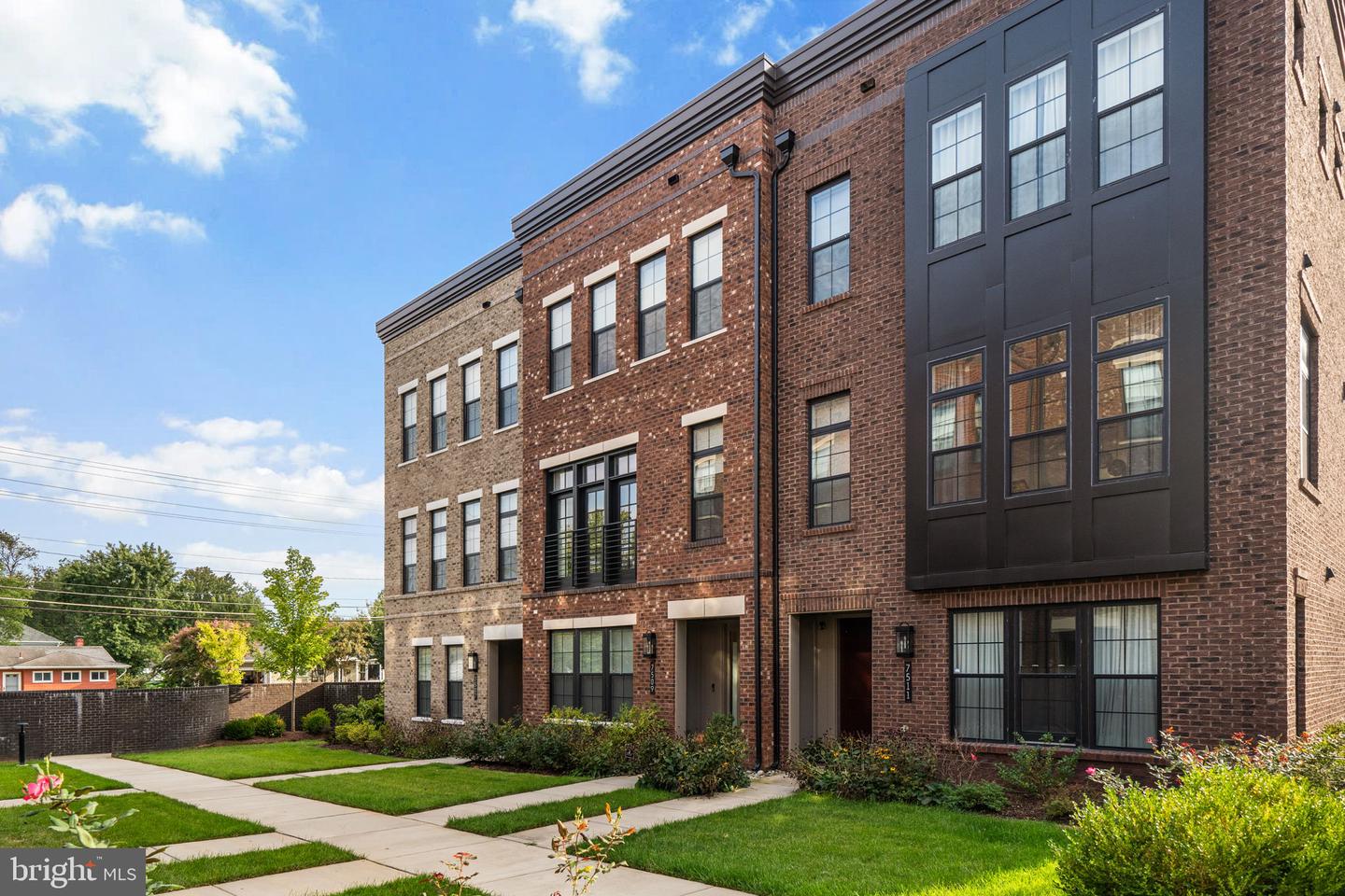 7509 SAWYER FARM WAY #2002, MCLEAN, Virginia 22102, 4 Bedrooms Bedrooms, ,3 BathroomsBathrooms,Residential,For sale,7509 SAWYER FARM WAY #2002,VAFX2280644 MLS # VAFX2280644