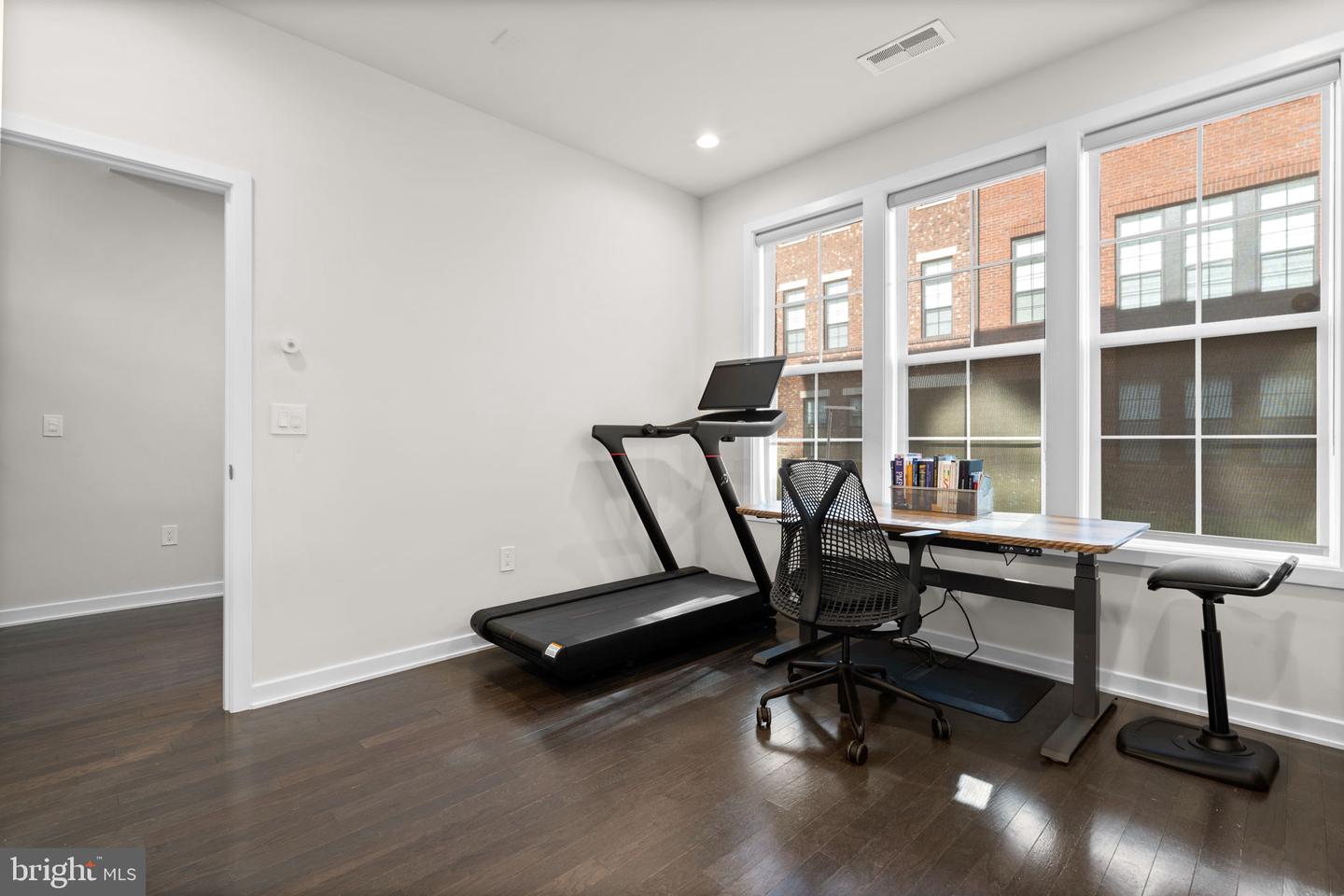 7509 SAWYER FARM WAY #2002, MCLEAN, Virginia 22102, 4 Bedrooms Bedrooms, ,3 BathroomsBathrooms,Residential,For sale,7509 SAWYER FARM WAY #2002,VAFX2280644 MLS # VAFX2280644