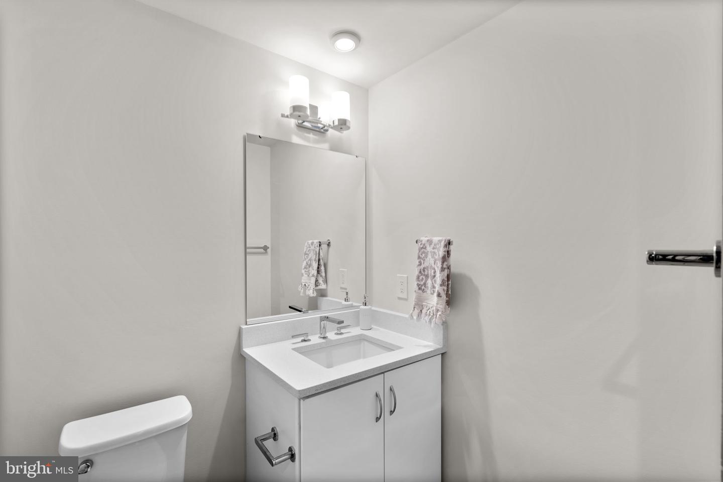 7509 SAWYER FARM WAY #2002, MCLEAN, Virginia 22102, 4 Bedrooms Bedrooms, ,3 BathroomsBathrooms,Residential,For sale,7509 SAWYER FARM WAY #2002,VAFX2280644 MLS # VAFX2280644