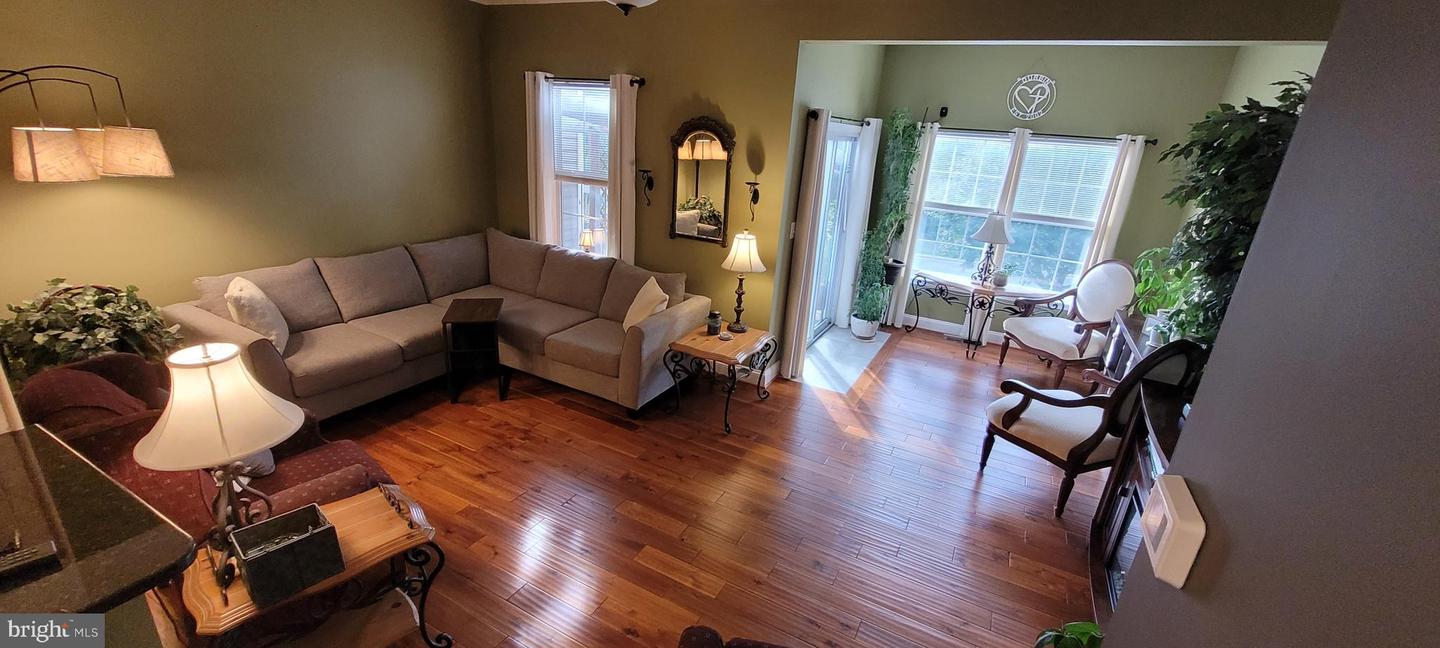 8768 DUNSTABLE LOOP, BRISTOW, Virginia 20136, 3 Bedrooms Bedrooms, 17 Rooms Rooms,3 BathroomsBathrooms,Residential,For sale,8768 DUNSTABLE LOOP,VAPW2108408 MLS # VAPW2108408