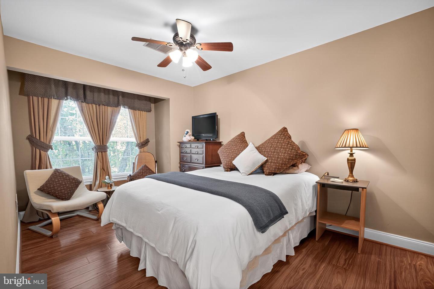 8768 DUNSTABLE LOOP, BRISTOW, Virginia 20136, 3 Bedrooms Bedrooms, 17 Rooms Rooms,3 BathroomsBathrooms,Residential,For sale,8768 DUNSTABLE LOOP,VAPW2108408 MLS # VAPW2108408