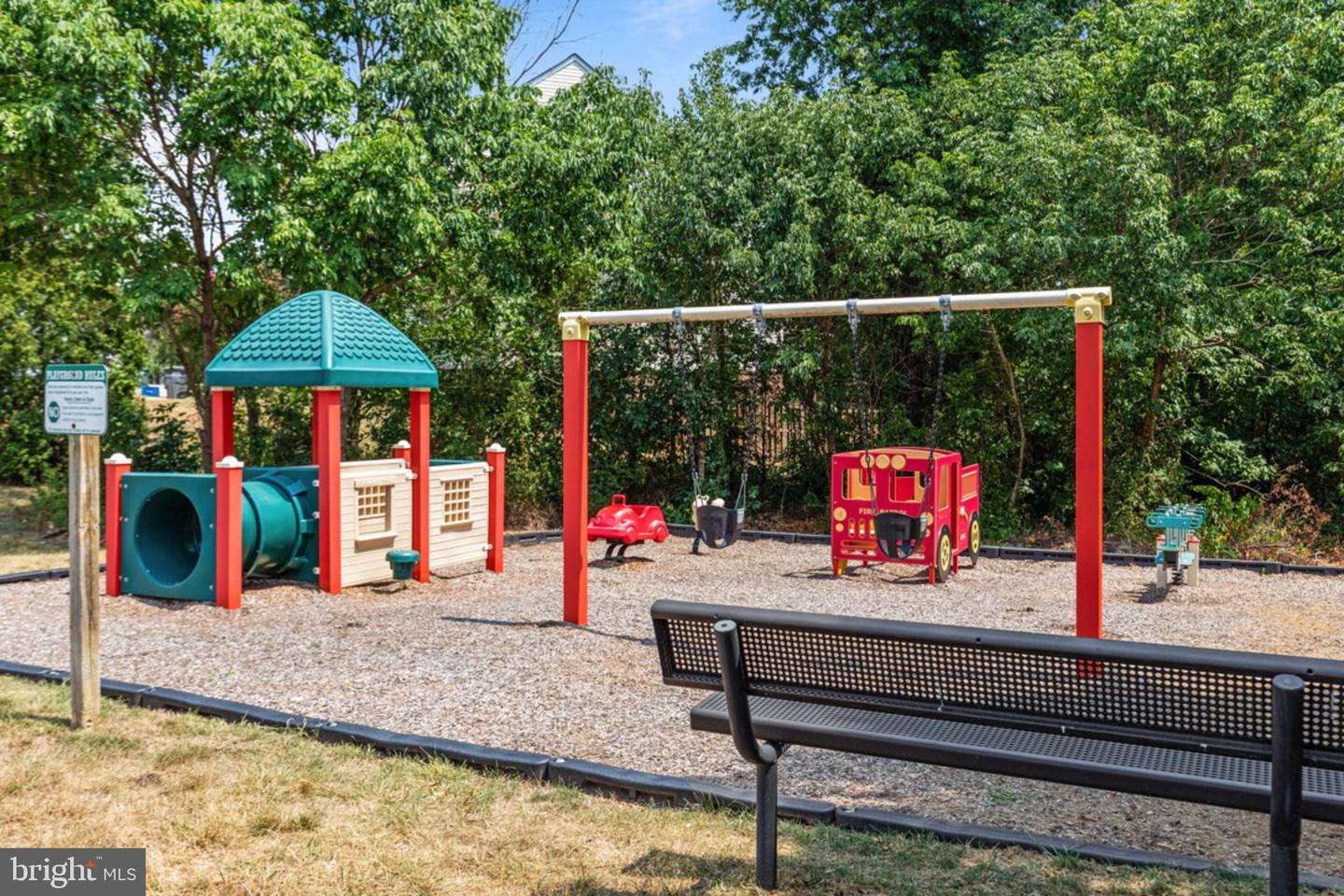 8768 DUNSTABLE LOOP, BRISTOW, Virginia 20136, 3 Bedrooms Bedrooms, 17 Rooms Rooms,3 BathroomsBathrooms,Residential,For sale,8768 DUNSTABLE LOOP,VAPW2108408 MLS # VAPW2108408