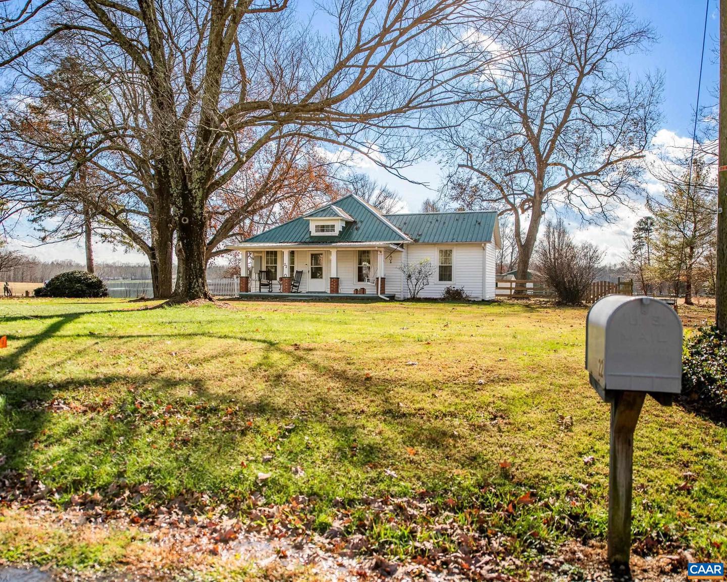 22 QUARTER LN, BUCKINGHAM, Virginia 23921, 2 Bedrooms Bedrooms, ,1 BathroomBathrooms,Residential,For sale,22 QUARTER LN,671490 MLS # 671490