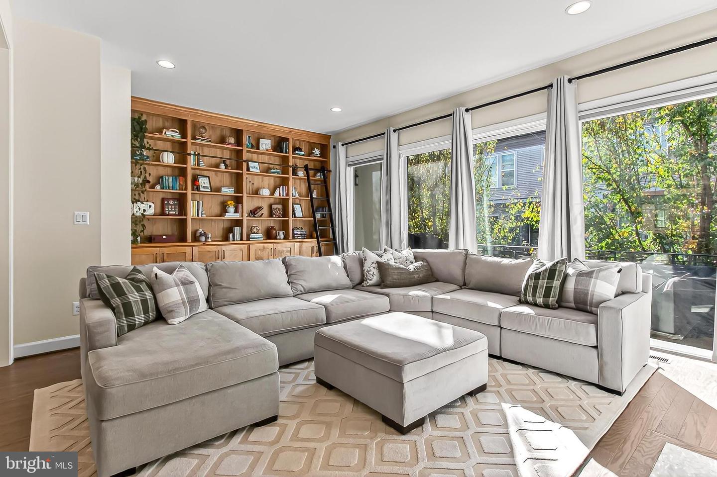 42283 ASHMEAD TER, BRAMBLETON, Virginia 20148, 3 Bedrooms Bedrooms, ,3 BathroomsBathrooms,Residential,For sale,42283 ASHMEAD TER,VALO2109180 MLS # VALO2109180