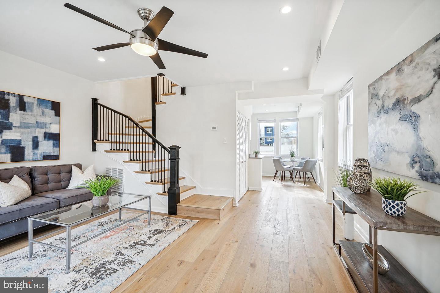 325 17TH ST SE, WASHINGTON, District Of Columbia 20003, 2 Bedrooms Bedrooms, ,1 BathroomBathrooms,Residential,For sale,325 17TH ST SE,DCDC2228690 MLS # DCDC2228690