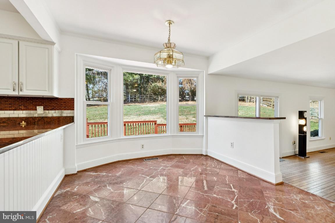 2724 BERRYLAND DR, OAKTON, Virginia 22124, 4 Bedrooms Bedrooms, 13 Rooms Rooms,4 BathroomsBathrooms,Residential,For sale,2724 BERRYLAND DR,VAFX2276184 MLS # VAFX2276184