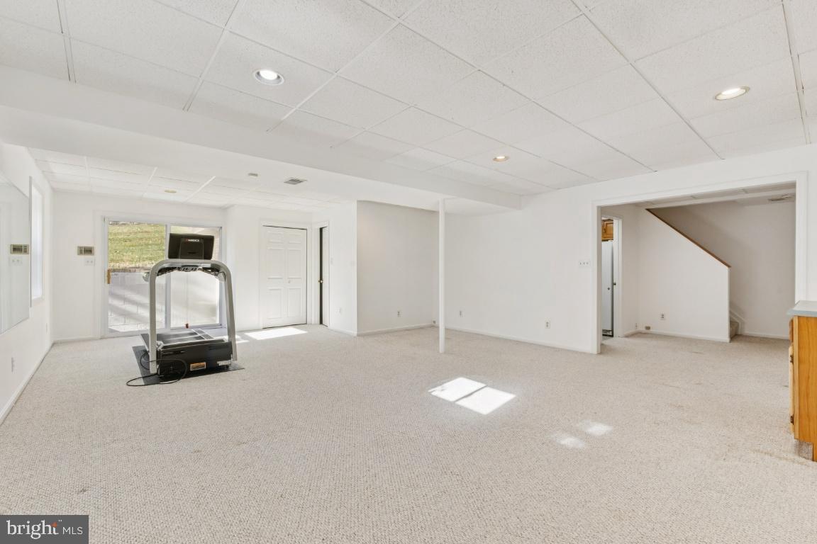 2724 BERRYLAND DR, OAKTON, Virginia 22124, 4 Bedrooms Bedrooms, 13 Rooms Rooms,4 BathroomsBathrooms,Residential,For sale,2724 BERRYLAND DR,VAFX2276184 MLS # VAFX2276184