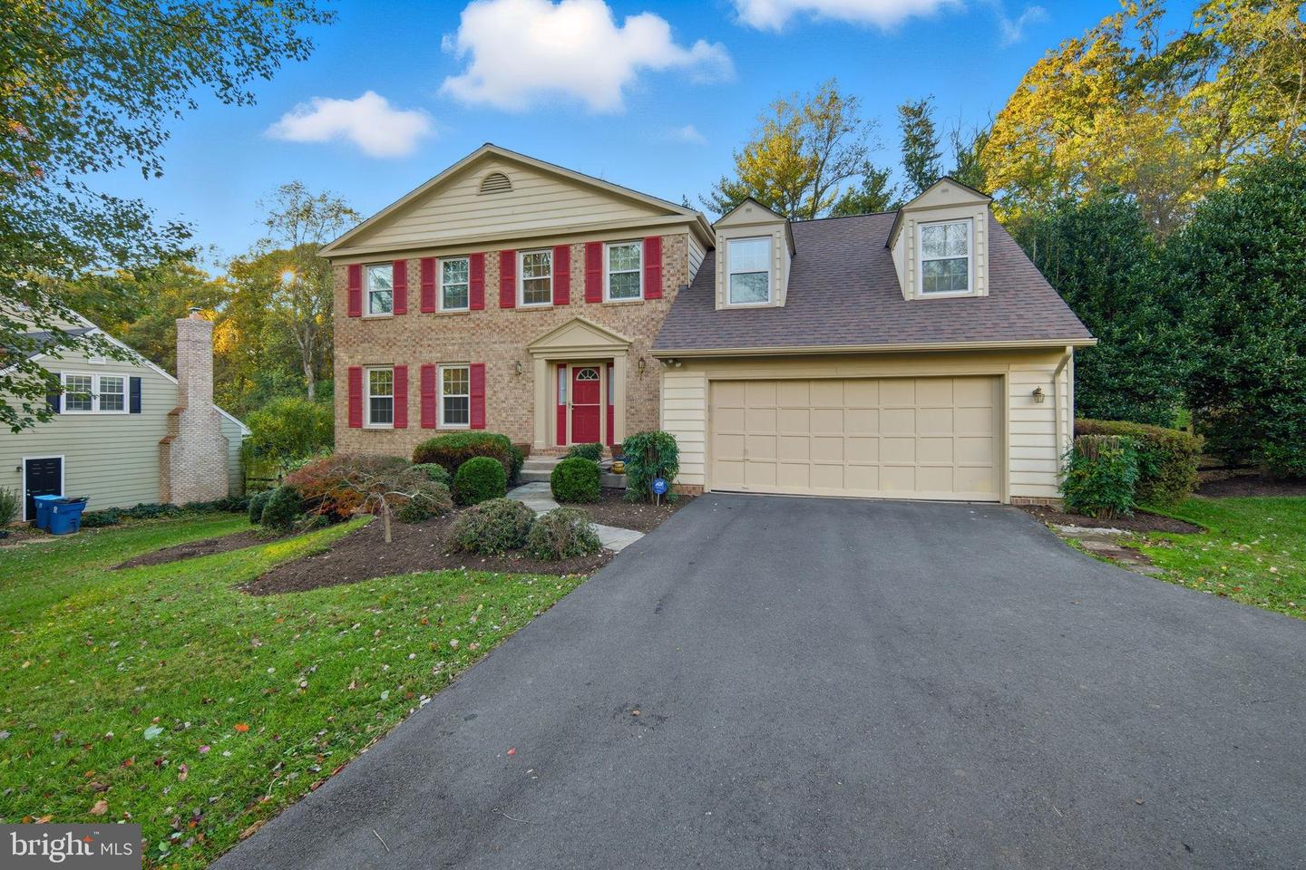 2724 BERRYLAND DR, OAKTON, Virginia 22124, 4 Bedrooms Bedrooms, 13 Rooms Rooms,4 BathroomsBathrooms,Residential,For sale,2724 BERRYLAND DR,VAFX2276184 MLS # VAFX2276184