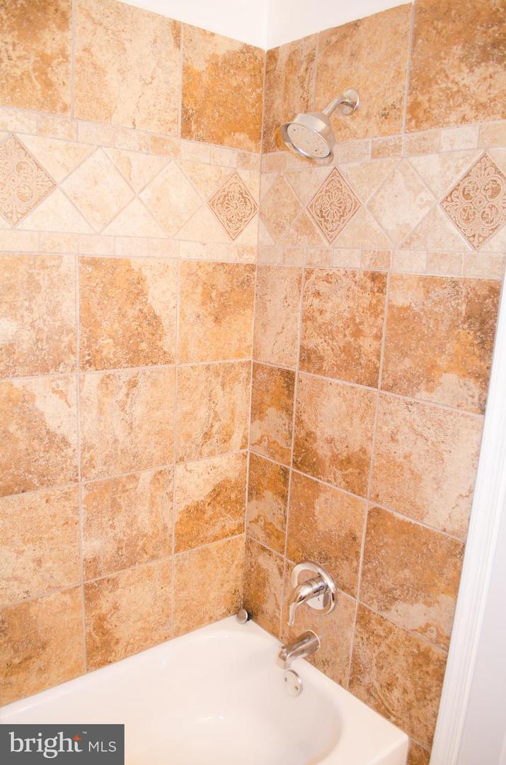 12551 KEMPSTON LN, WOODBRIDGE, Virginia 22192, 3 Bedrooms Bedrooms, ,2 BathroomsBathrooms,Residential,For sale,12551 KEMPSTON LN,VAPW2107296 MLS # VAPW2107296