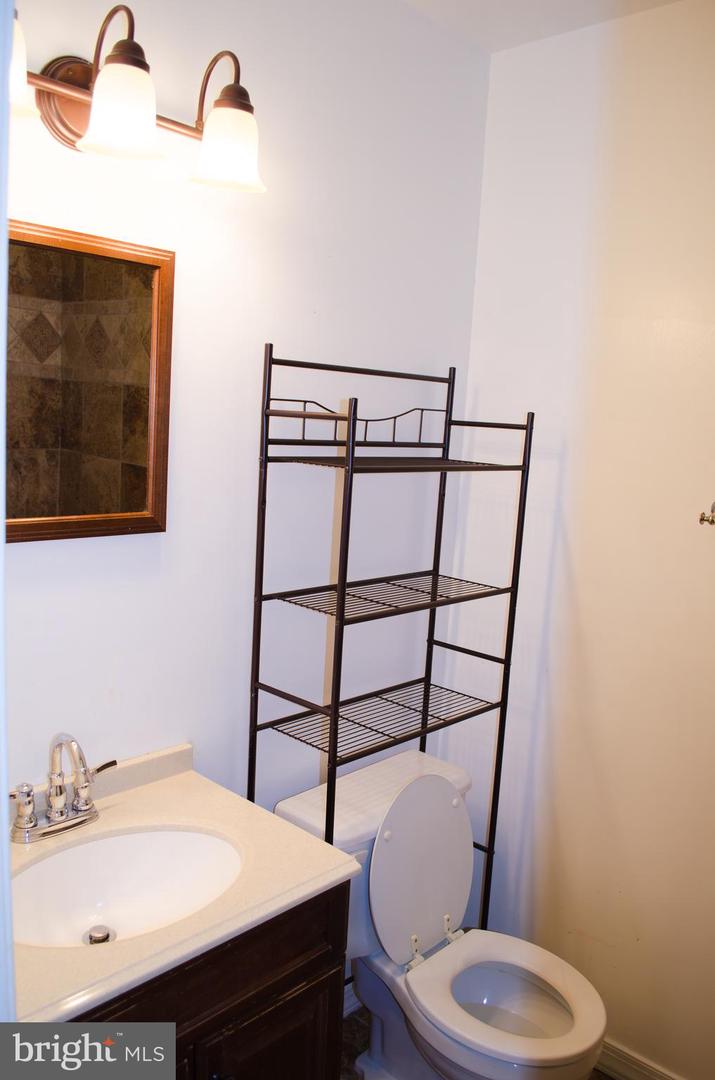 12551 KEMPSTON LN, WOODBRIDGE, Virginia 22192, 3 Bedrooms Bedrooms, ,2 BathroomsBathrooms,Residential,For sale,12551 KEMPSTON LN,VAPW2107296 MLS # VAPW2107296