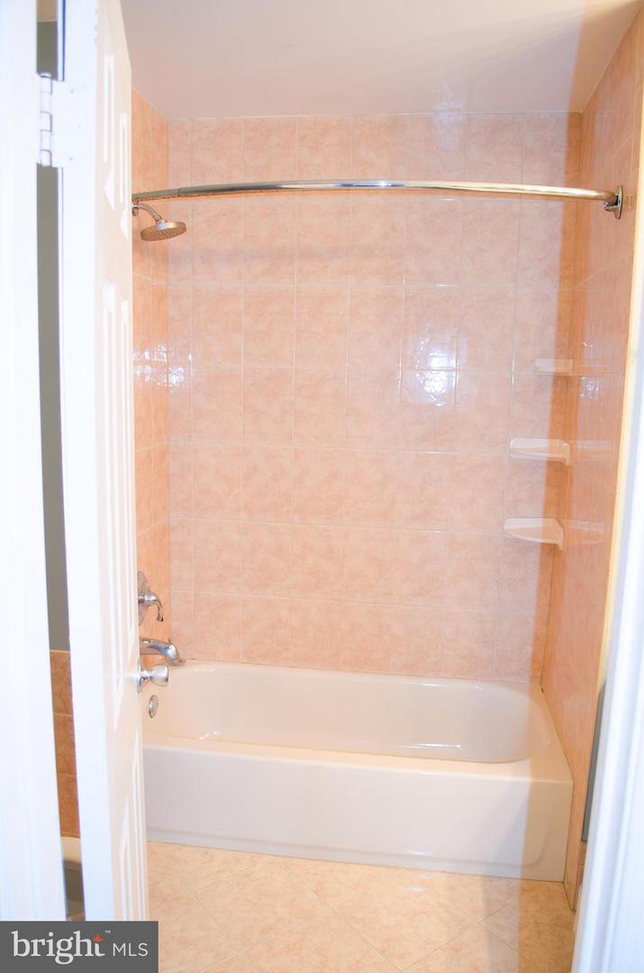 12551 KEMPSTON LN, WOODBRIDGE, Virginia 22192, 3 Bedrooms Bedrooms, ,2 BathroomsBathrooms,Residential,For sale,12551 KEMPSTON LN,VAPW2107296 MLS # VAPW2107296