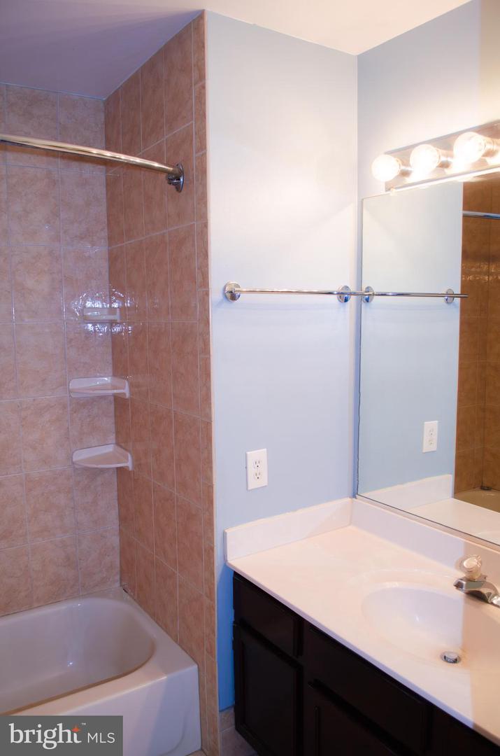 12551 KEMPSTON LN, WOODBRIDGE, Virginia 22192, 3 Bedrooms Bedrooms, ,2 BathroomsBathrooms,Residential,For sale,12551 KEMPSTON LN,VAPW2107296 MLS # VAPW2107296