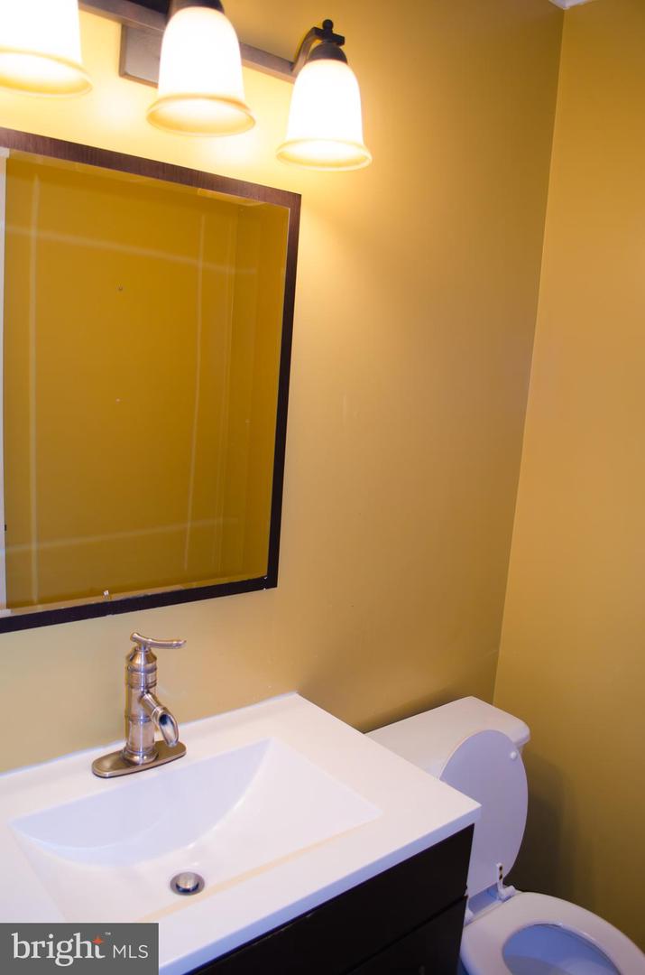 12551 KEMPSTON LN, WOODBRIDGE, Virginia 22192, 3 Bedrooms Bedrooms, ,2 BathroomsBathrooms,Residential,For sale,12551 KEMPSTON LN,VAPW2107296 MLS # VAPW2107296