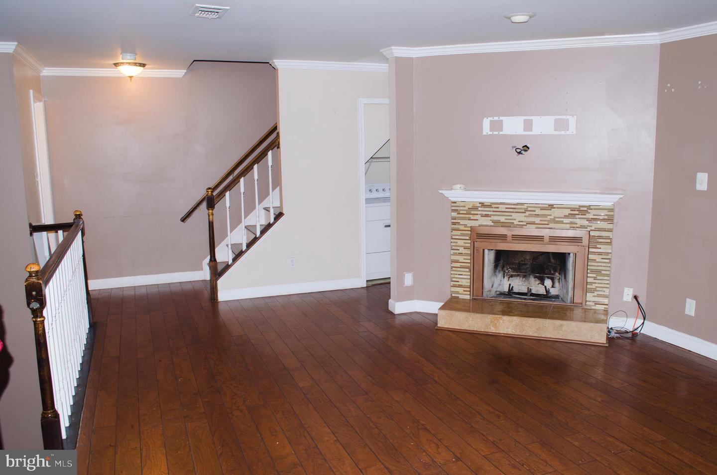 12551 KEMPSTON LN, WOODBRIDGE, Virginia 22192, 3 Bedrooms Bedrooms, ,2 BathroomsBathrooms,Residential,For sale,12551 KEMPSTON LN,VAPW2107296 MLS # VAPW2107296