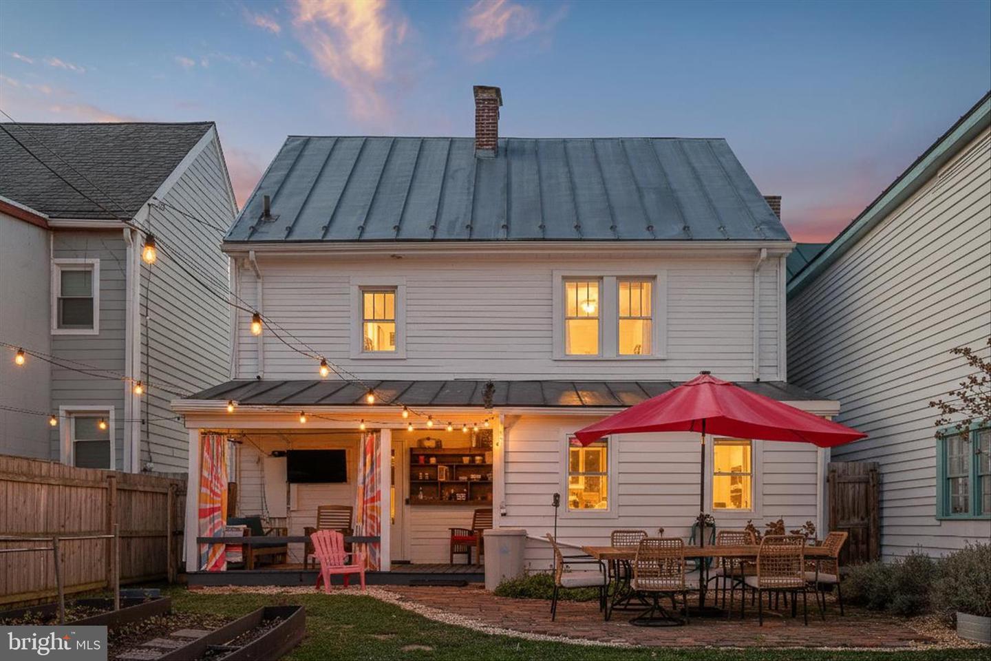 414 S CAMERON ST, WINCHESTER, Virginia 22601, 3 Bedrooms Bedrooms, 9 Rooms Rooms,2 BathroomsBathrooms,Residential,For sale,414 S CAMERON ST,VAWI2009506 MLS # VAWI2009506