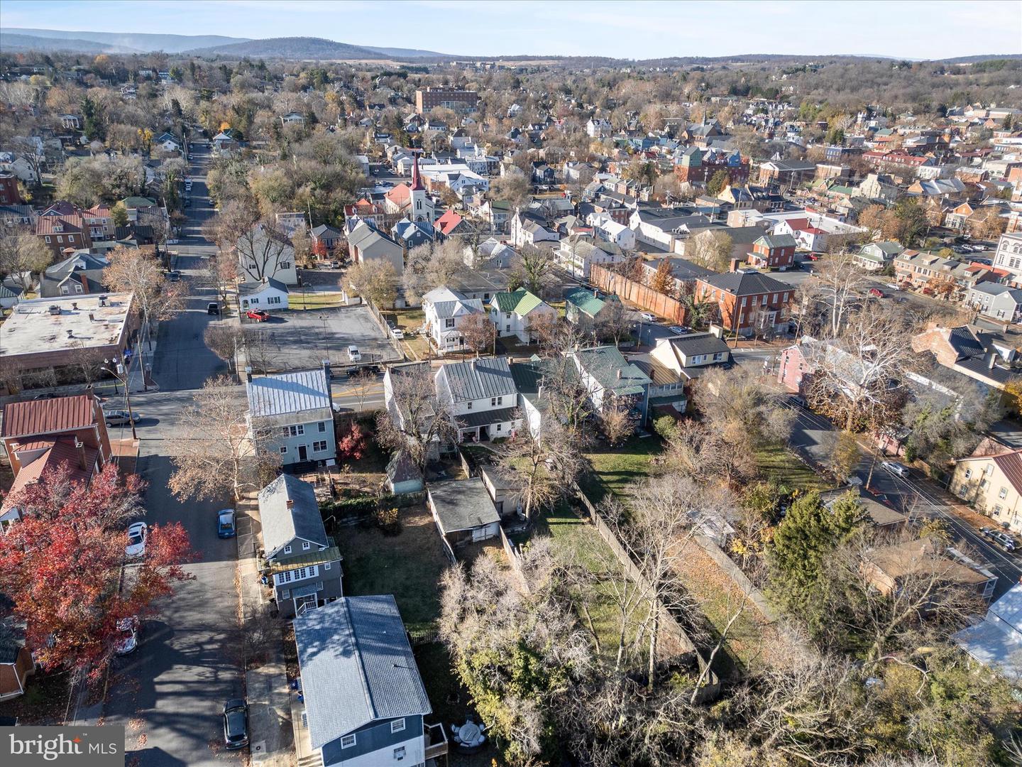 414 S CAMERON ST, WINCHESTER, Virginia 22601, 3 Bedrooms Bedrooms, 9 Rooms Rooms,2 BathroomsBathrooms,Residential,For sale,414 S CAMERON ST,VAWI2009506 MLS # VAWI2009506
