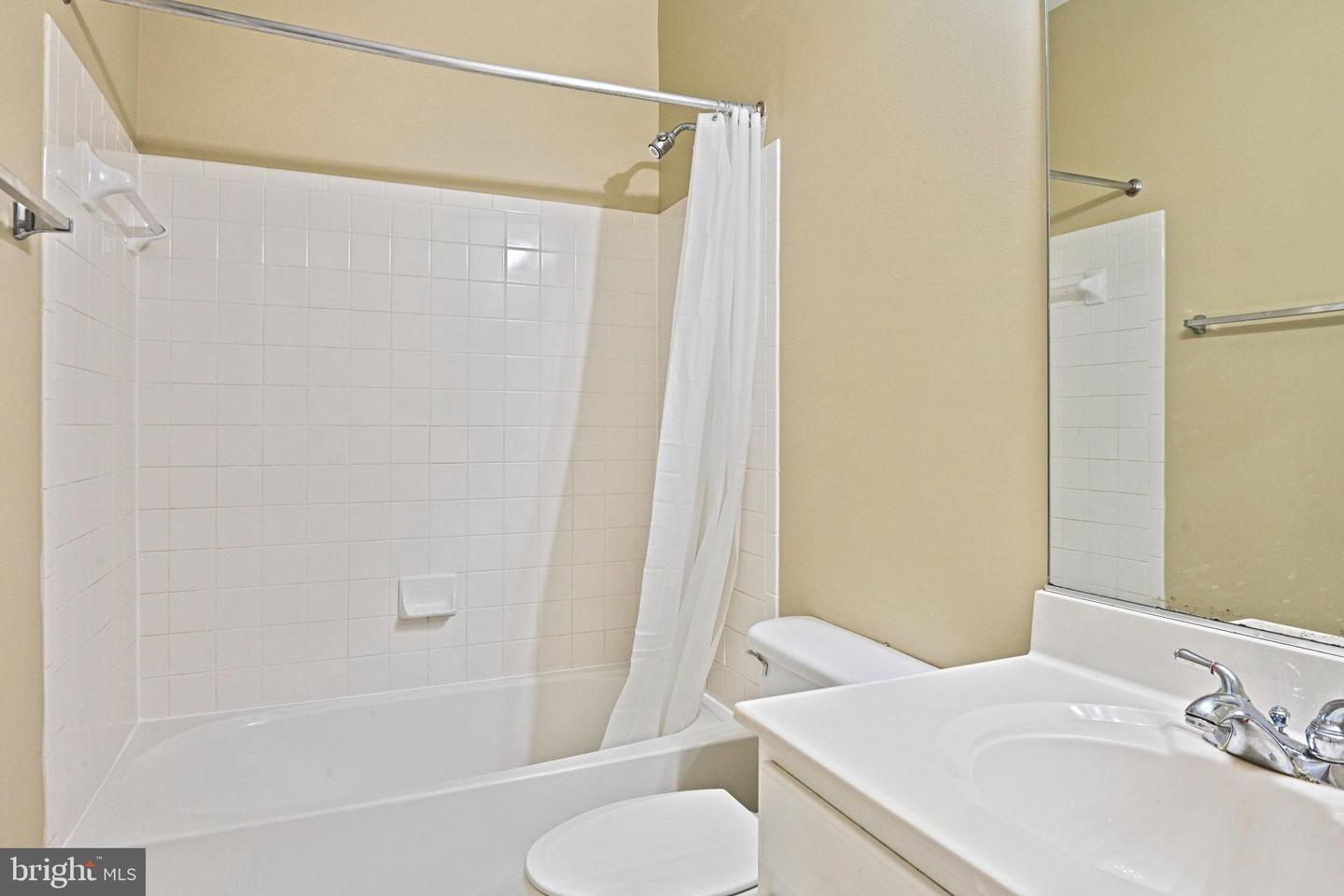 4150 JEREMY GRV, FAIRFAX, Virginia 22030, 3 Bedrooms Bedrooms, ,3 BathroomsBathrooms,Residential,For sale,4150 JEREMY GRV,VAFX2280292 MLS # VAFX2280292