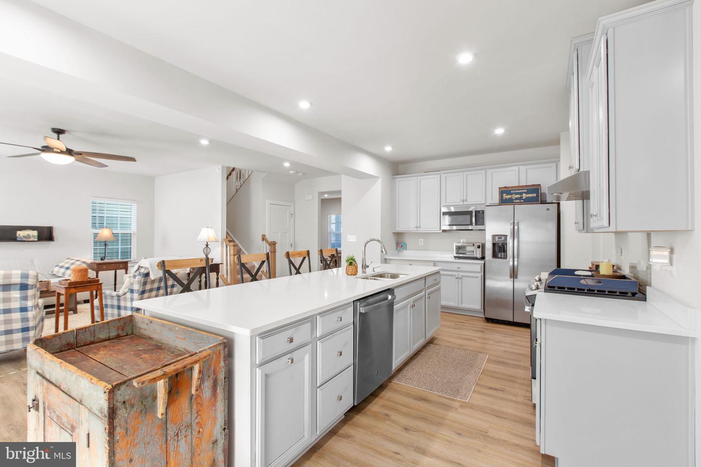 1112 CITY VIEW LN, FREDERICKSBURG, Virginia 22401, 4 Bedrooms Bedrooms, ,3 BathroomsBathrooms,Residential,For sale,1112 CITY VIEW LN,VAFB2009336 MLS # VAFB2009336