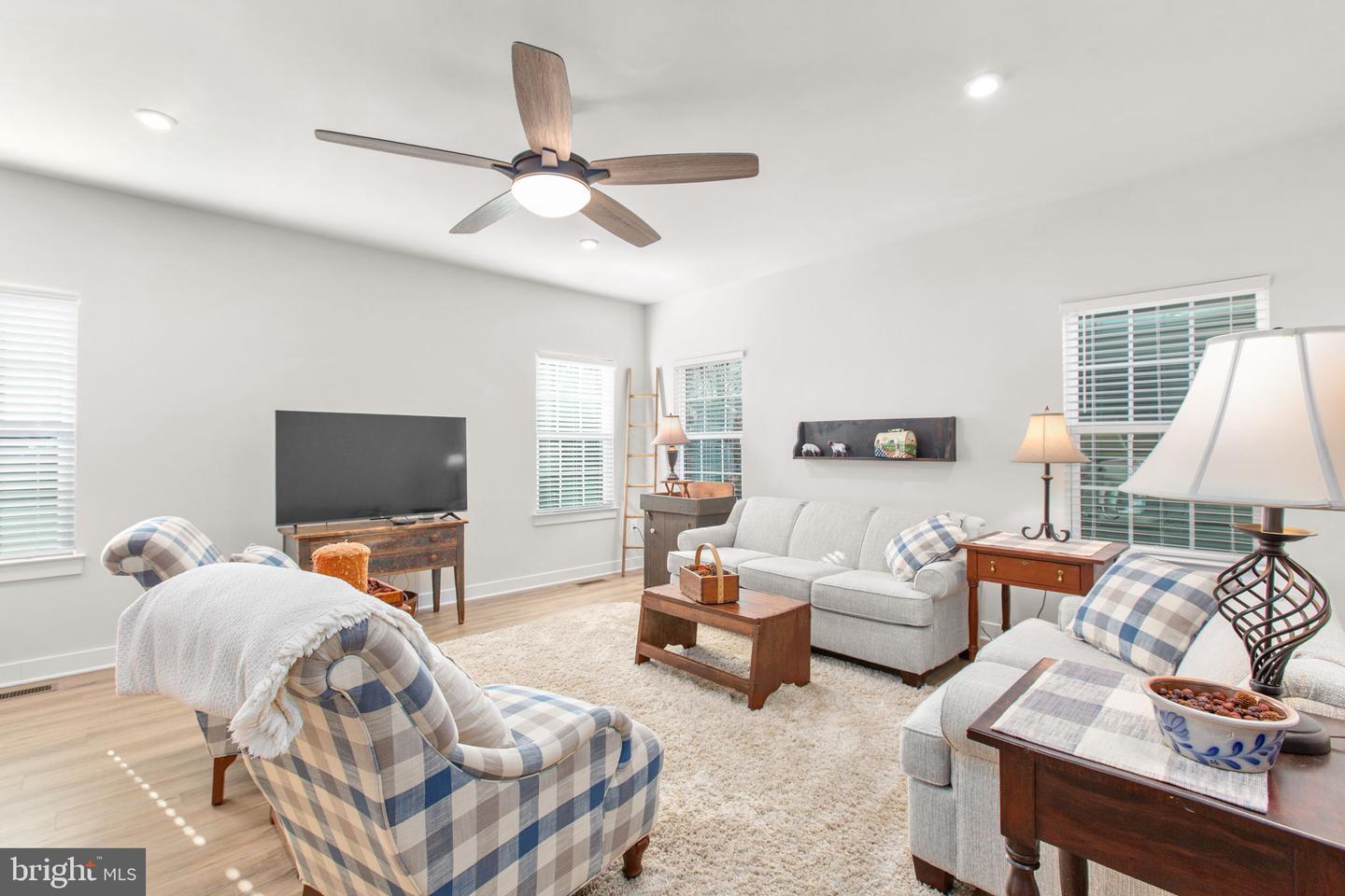 1112 CITY VIEW LN, FREDERICKSBURG, Virginia 22401, 4 Bedrooms Bedrooms, ,3 BathroomsBathrooms,Residential,For sale,1112 CITY VIEW LN,VAFB2009336 MLS # VAFB2009336