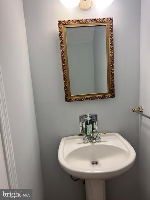 14472 RUSTLING LEAVES LN #26B, CENTREVILLE, Virginia 20121, 3 Bedrooms Bedrooms, ,1 BathroomBathrooms,Residential,For sale,14472 RUSTLING LEAVES LN #26B,VAFX2280558 MLS # VAFX2280558