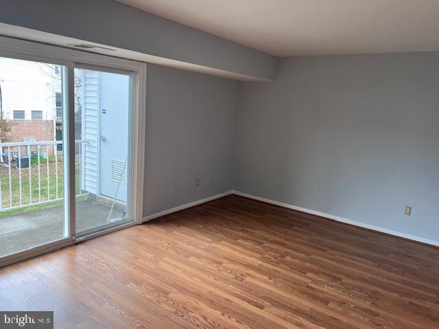 14472 RUSTLING LEAVES LN #26B, CENTREVILLE, Virginia 20121, 3 Bedrooms Bedrooms, ,1 BathroomBathrooms,Residential,For sale,14472 RUSTLING LEAVES LN #26B,VAFX2280558 MLS # VAFX2280558