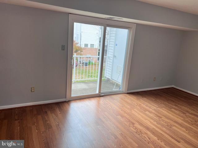 14472 RUSTLING LEAVES LN #26B, CENTREVILLE, Virginia 20121, 3 Bedrooms Bedrooms, ,1 BathroomBathrooms,Residential,For sale,14472 RUSTLING LEAVES LN #26B,VAFX2280558 MLS # VAFX2280558