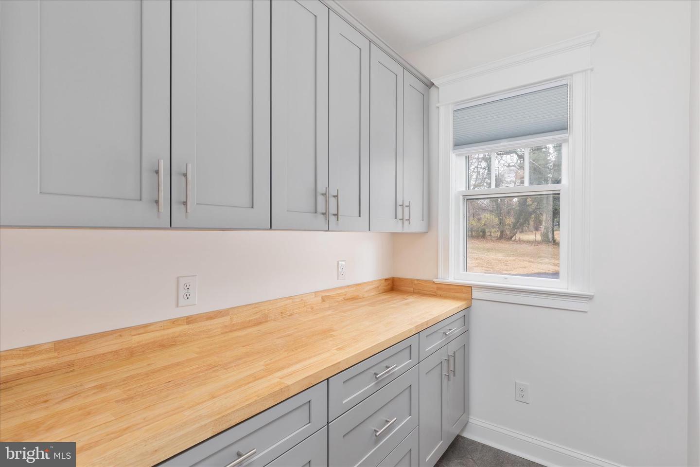 422 N MAIN ST, WOODSTOCK, Virginia 22664, 5 Bedrooms Bedrooms, ,3 BathroomsBathrooms,Residential,For sale,422 N MAIN ST,VASH2013124 MLS # VASH2013124