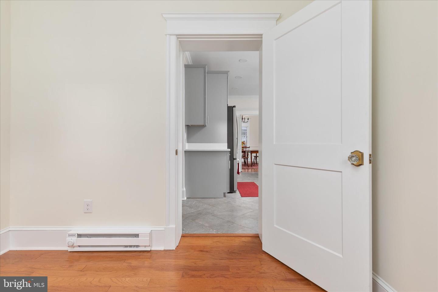 422 N MAIN ST, WOODSTOCK, Virginia 22664, 5 Bedrooms Bedrooms, ,3 BathroomsBathrooms,Residential,For sale,422 N MAIN ST,VASH2013124 MLS # VASH2013124