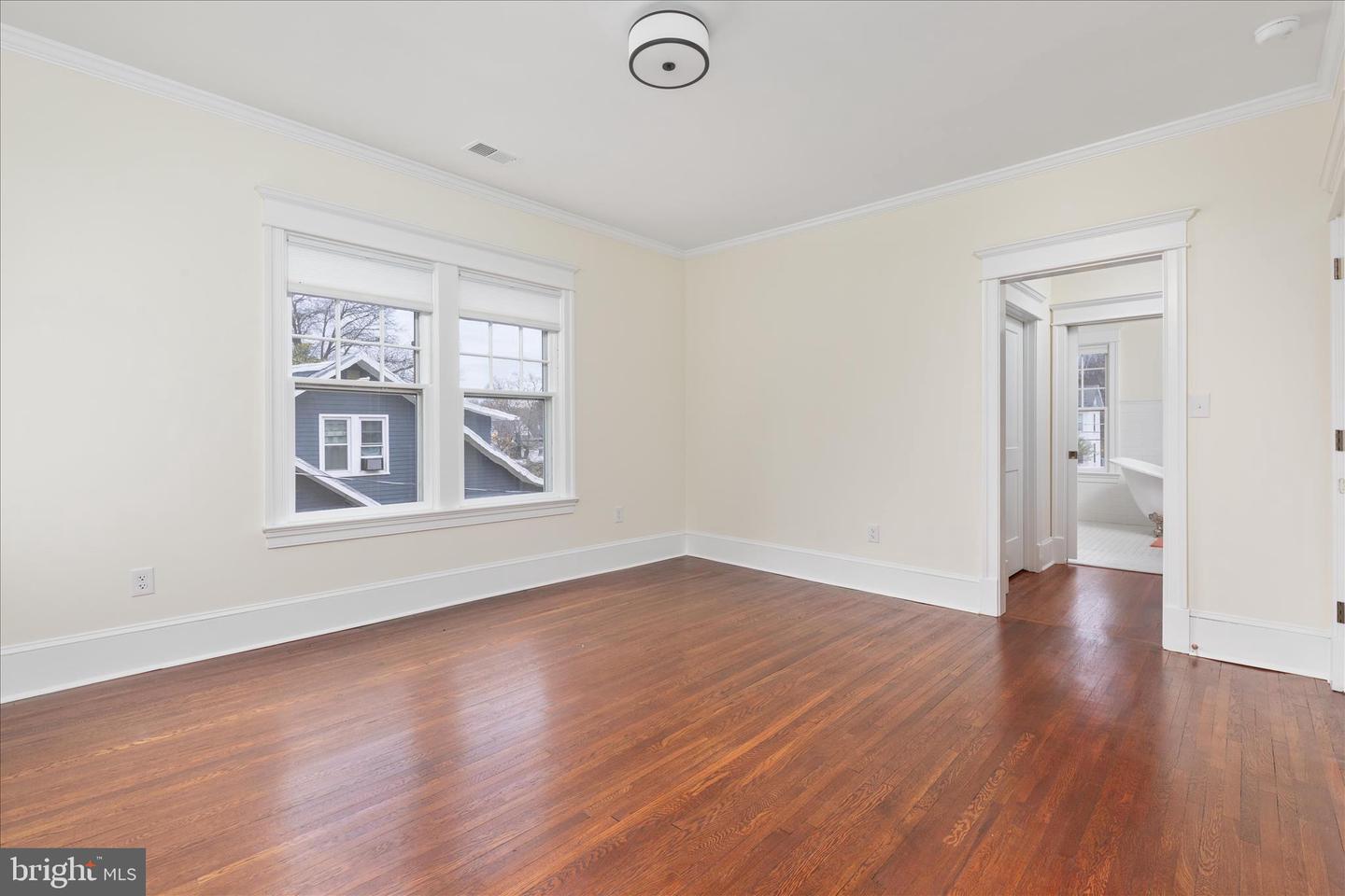 422 N MAIN ST, WOODSTOCK, Virginia 22664, 5 Bedrooms Bedrooms, ,3 BathroomsBathrooms,Residential,For sale,422 N MAIN ST,VASH2013124 MLS # VASH2013124