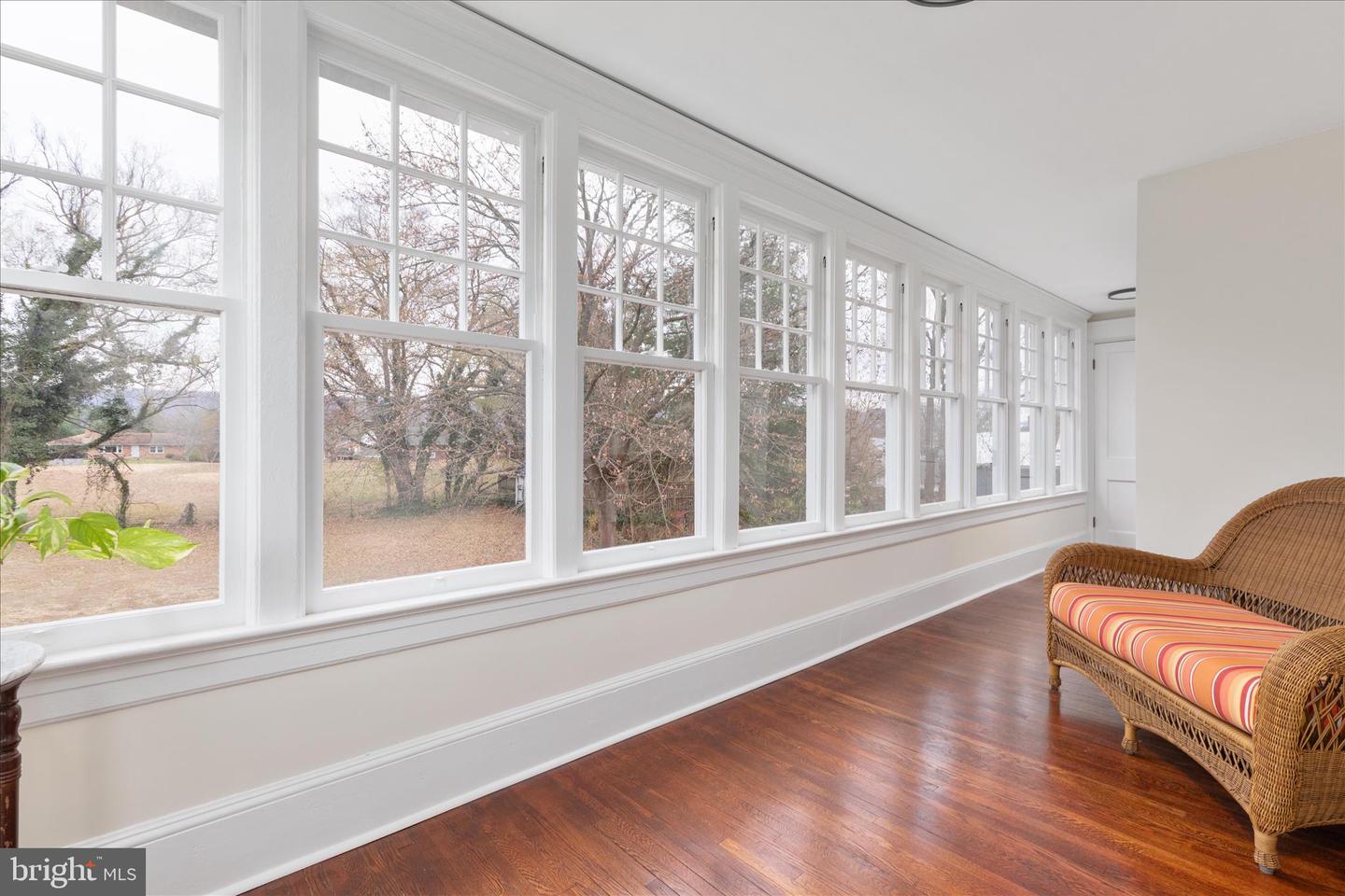 422 N MAIN ST, WOODSTOCK, Virginia 22664, 5 Bedrooms Bedrooms, ,3 BathroomsBathrooms,Residential,For sale,422 N MAIN ST,VASH2013124 MLS # VASH2013124